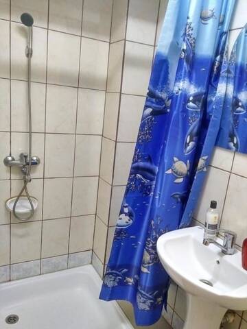 Фото номера Трехместный номер с собственной ванной комнатой Гостевой дом Perla Neagră Lotus Spa г. Câineni-Băi 29